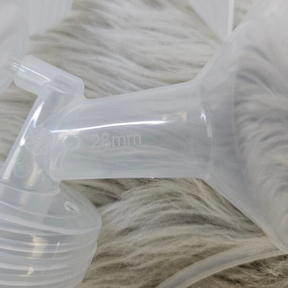 Motif Luna Double Electric Breast Pump Set 24mm 28mm Flange Manual Power Adapter - Picture 6 of 6